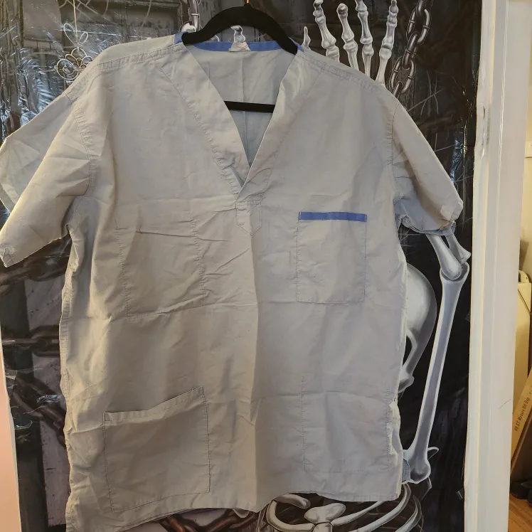 🎃 old Medical Scrubs Set - Top & Pants thumbnail