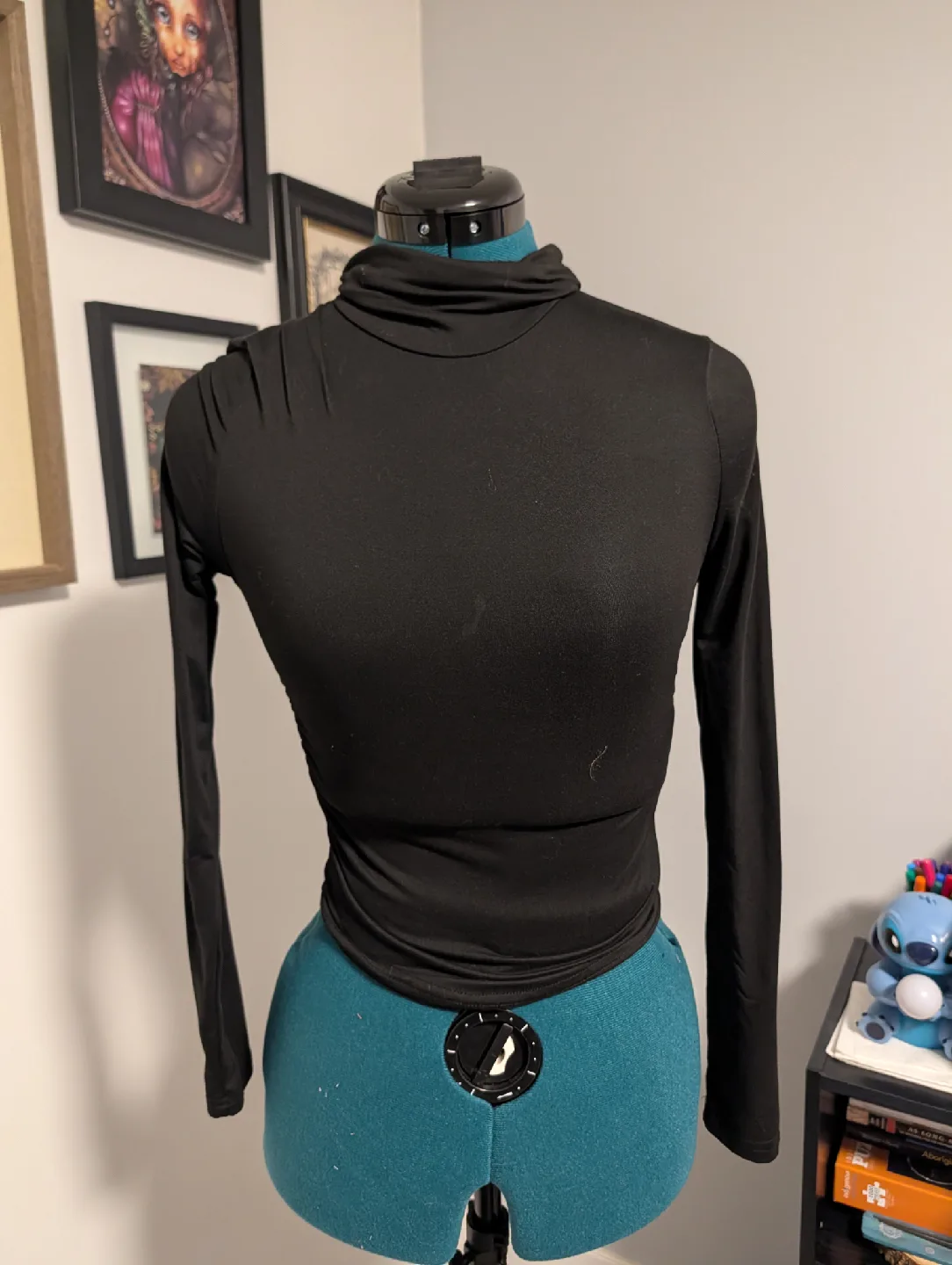 Assorted Women's Clothing image indicator(7)