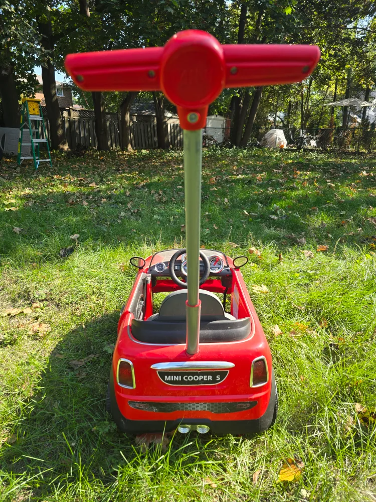 Red Mini Cooper S Ride-On Push Car image indicator(2)