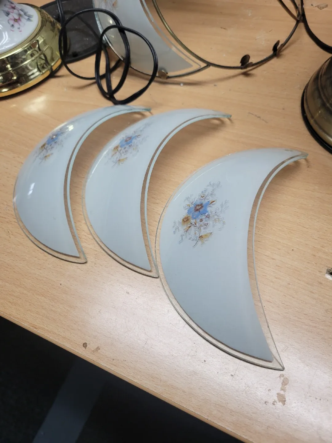 Vintage Table Lamps - Set of 2.plus  vintage Lamp parts image indicator(6)