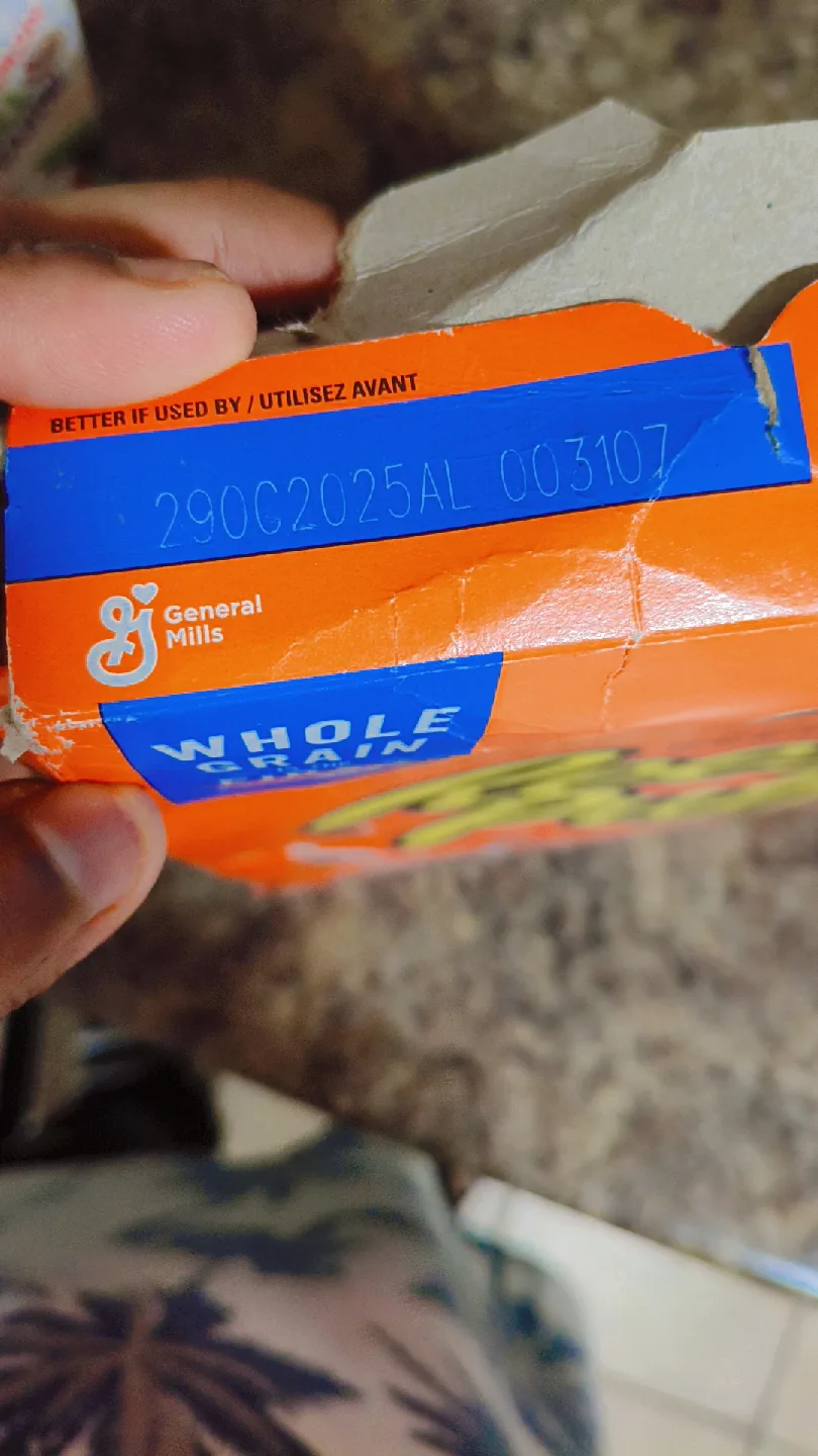 Cinnamon Toast Crunch Rolls & Reese's Puffs Cereal FreeCycle image indicator(3)