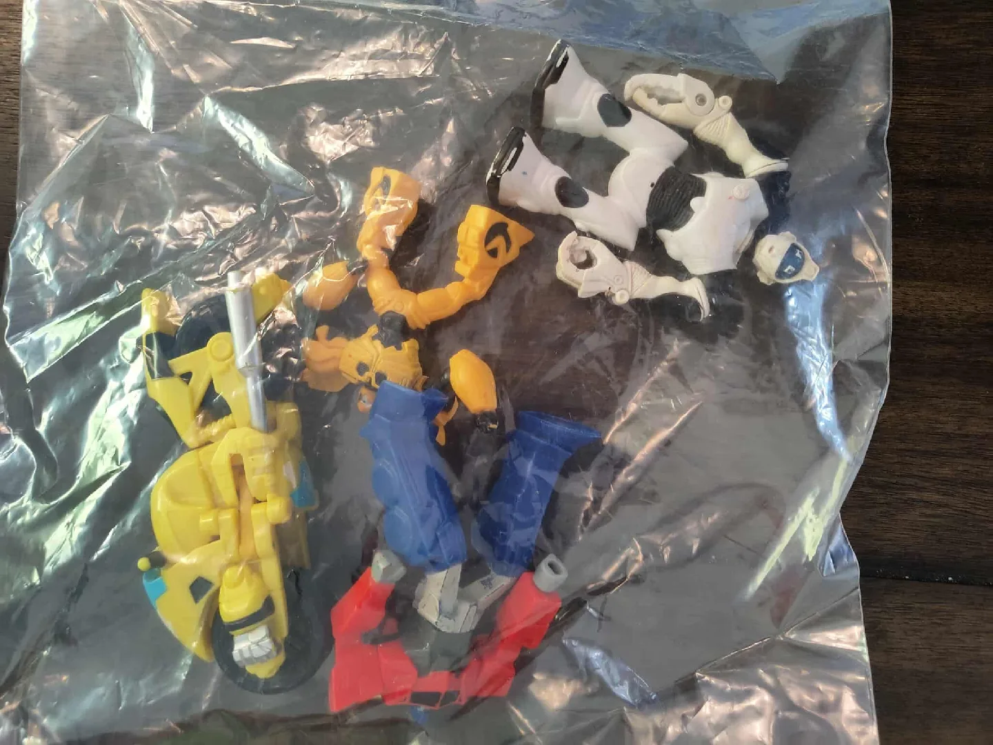 Toys action figures image indicator(8)