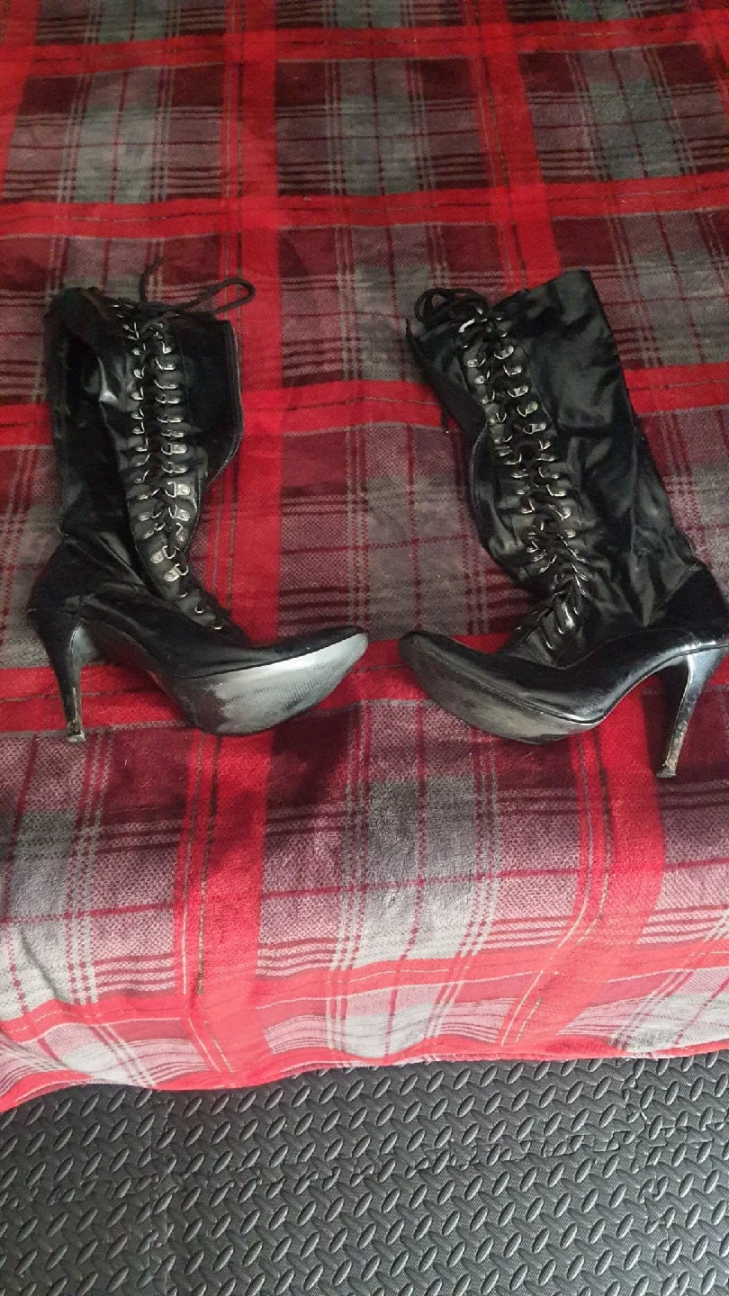 Black Heel DRAG Boots thumbnail