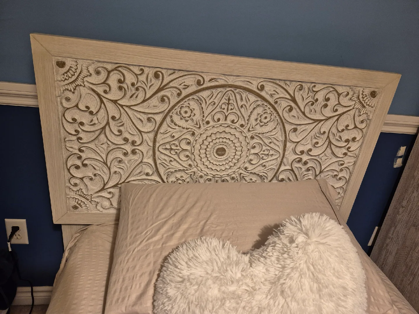 Ashley Paxberry 3 Piece Twin Panel Bed with box spring image indicator(3)