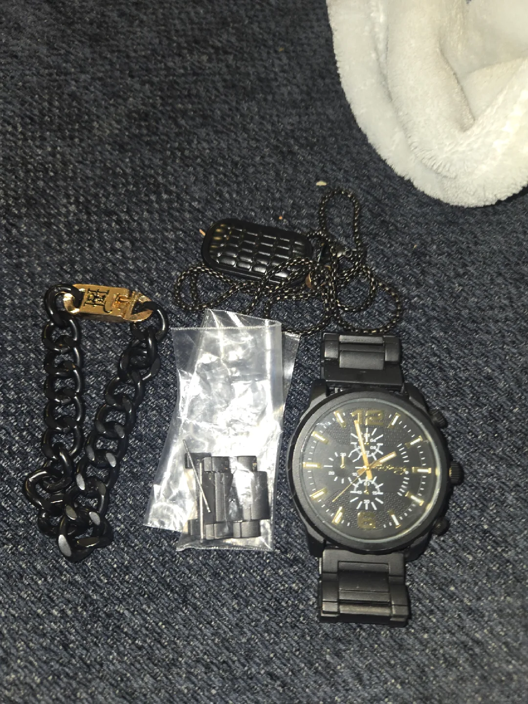 ed hardy Men's Black Chronograph Watch image indicator(3)