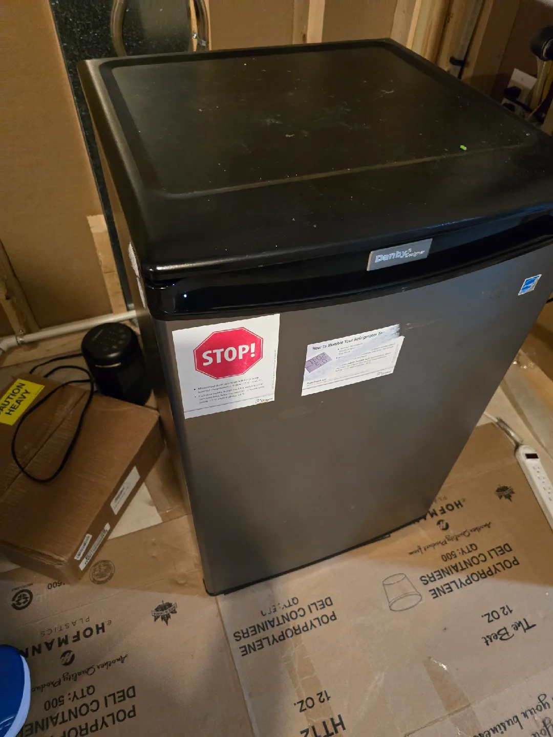 Danby Designer Compact Refrigerator image indicator(2)