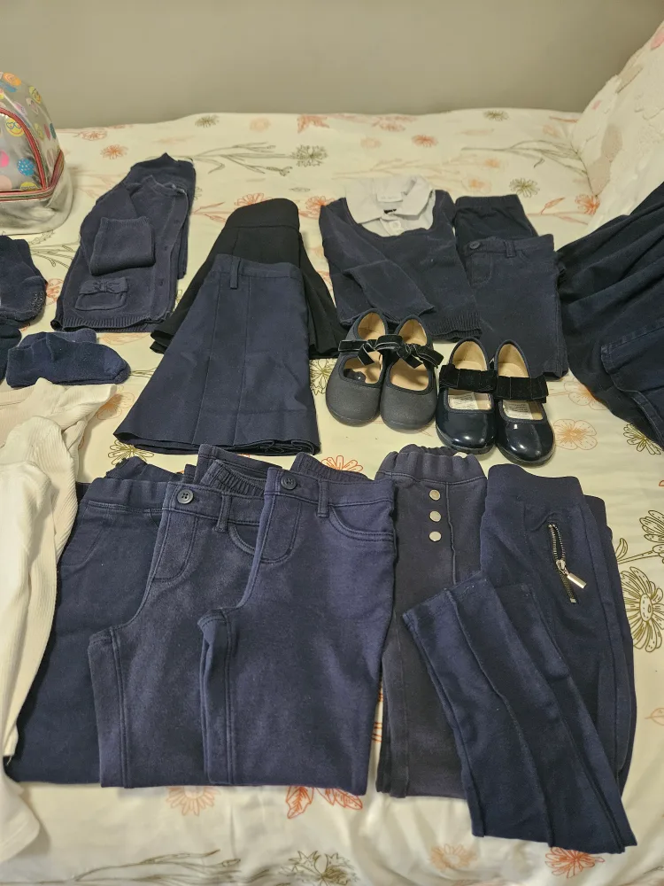 school clothes 4/5T image indicator(7)