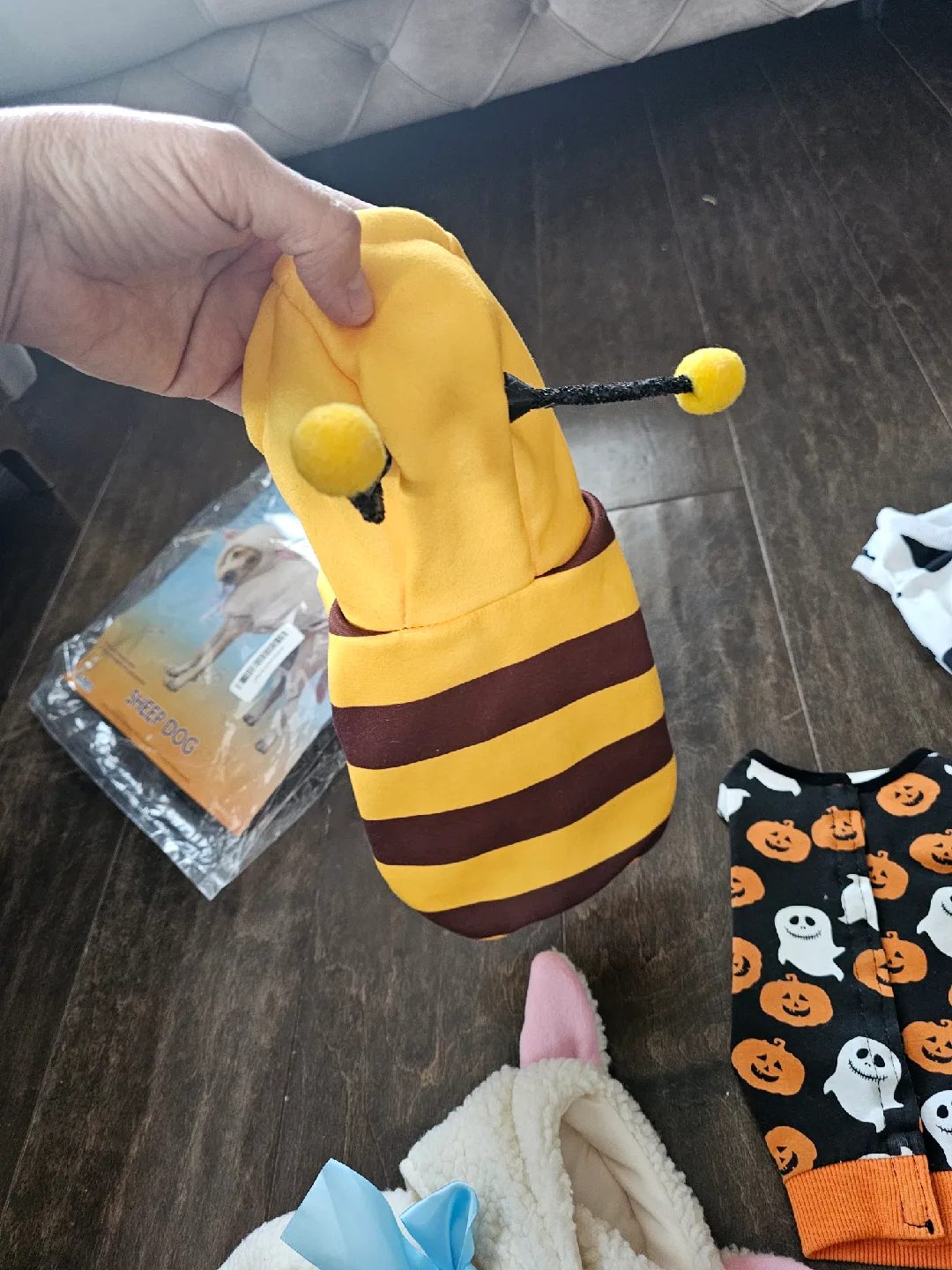 (New)Dog Halloween Costumes,price between $10 to $20 image indicator(10)