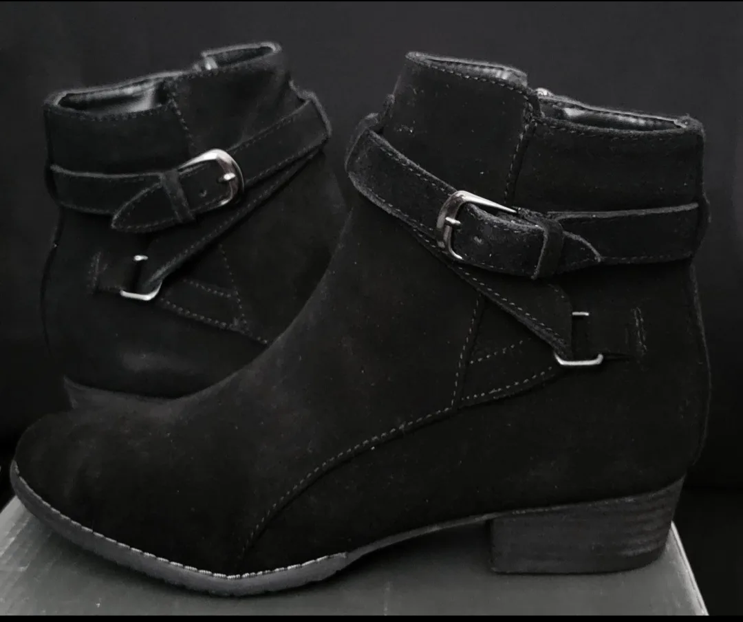 Aqua College Black Suede Ankle Boots image indicator(2)