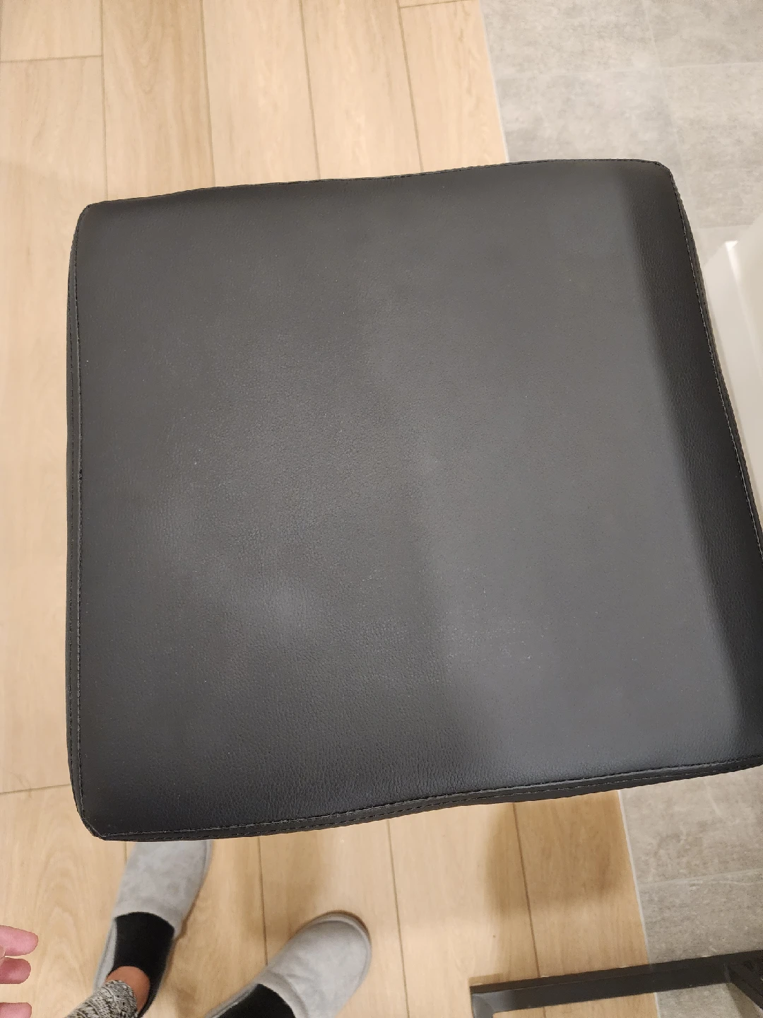Black Stool with Metal Frame - photo 3