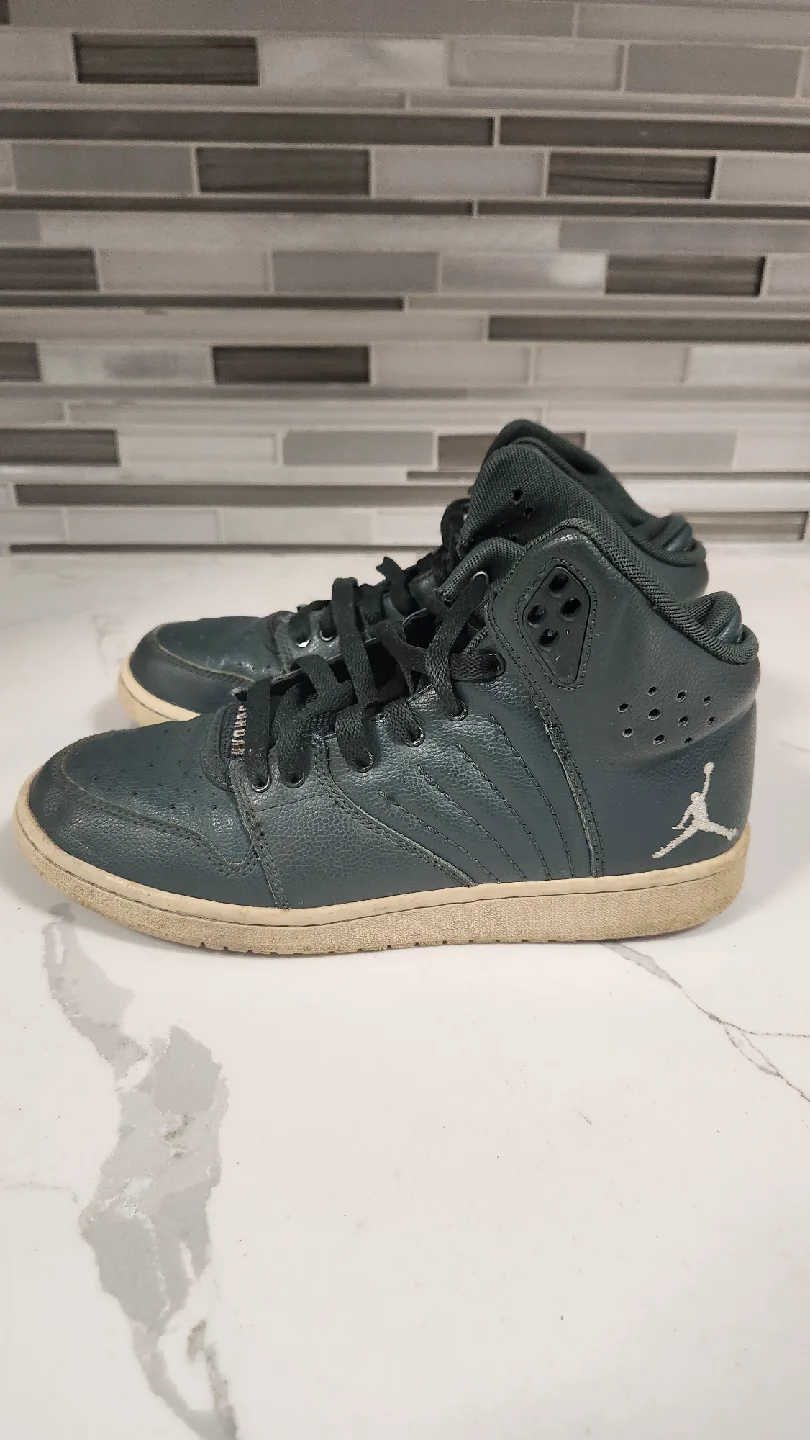 Jordan 1 Flight 23 High Top Sneakers image indicator(2)