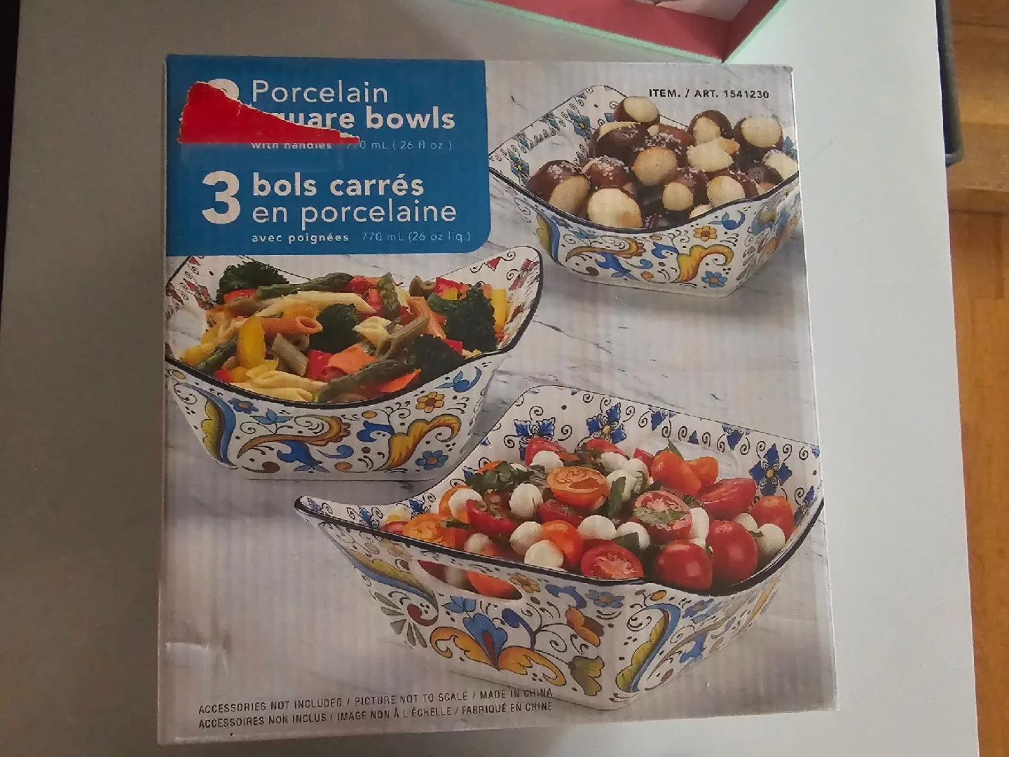 Porcelain Square Bowls, Set of 3 (New in Box)