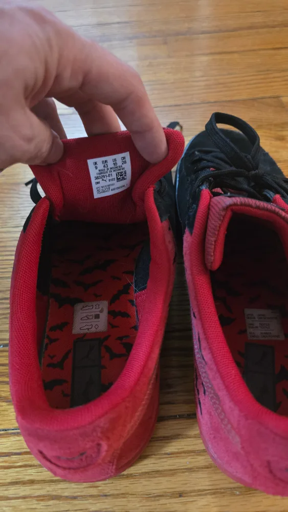 Puma Suede Batman Sneakers, Size 10 image indicator(3)