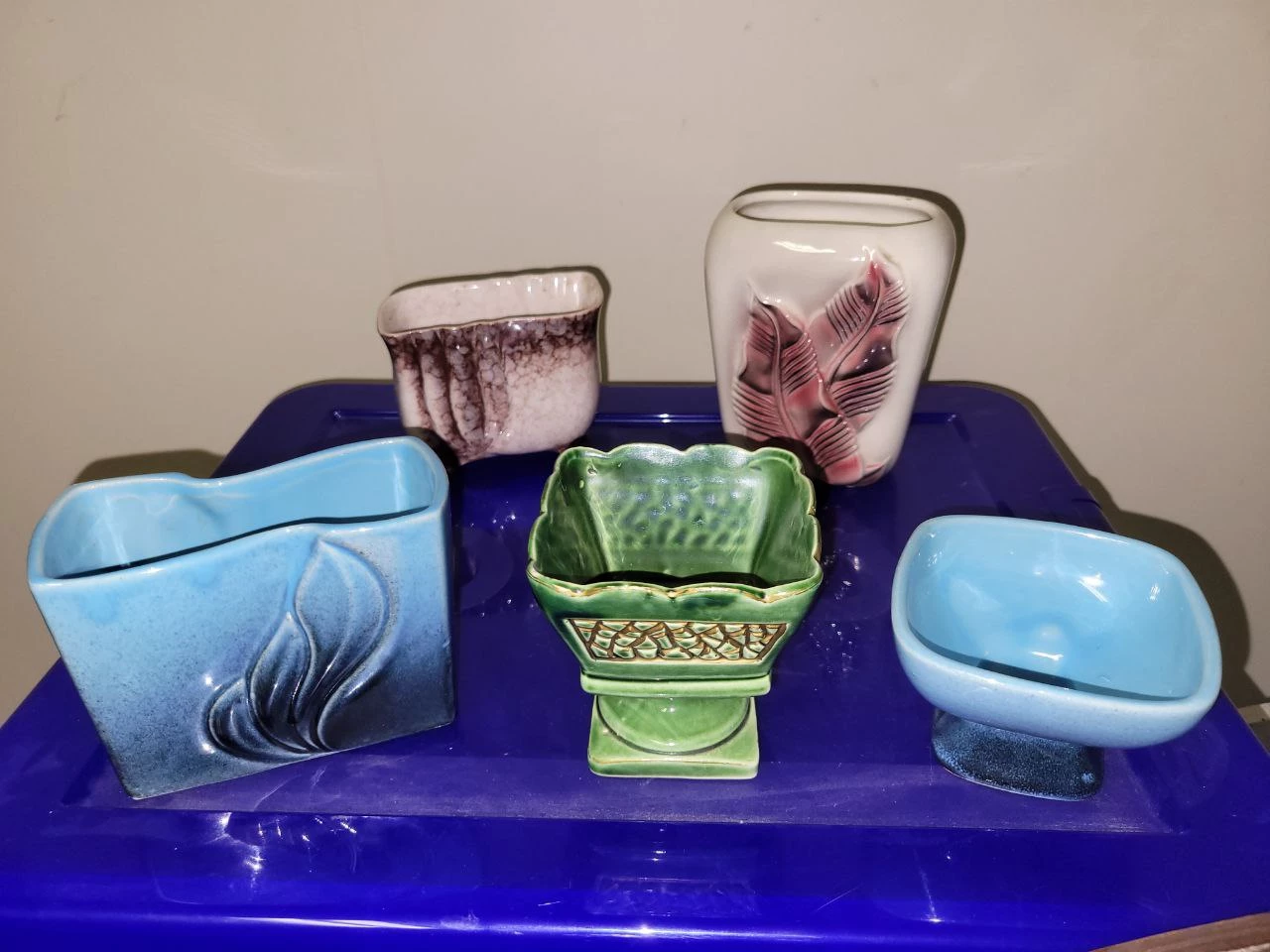 Assorted Vintage Ceramic Planters & Figurines - photo 2