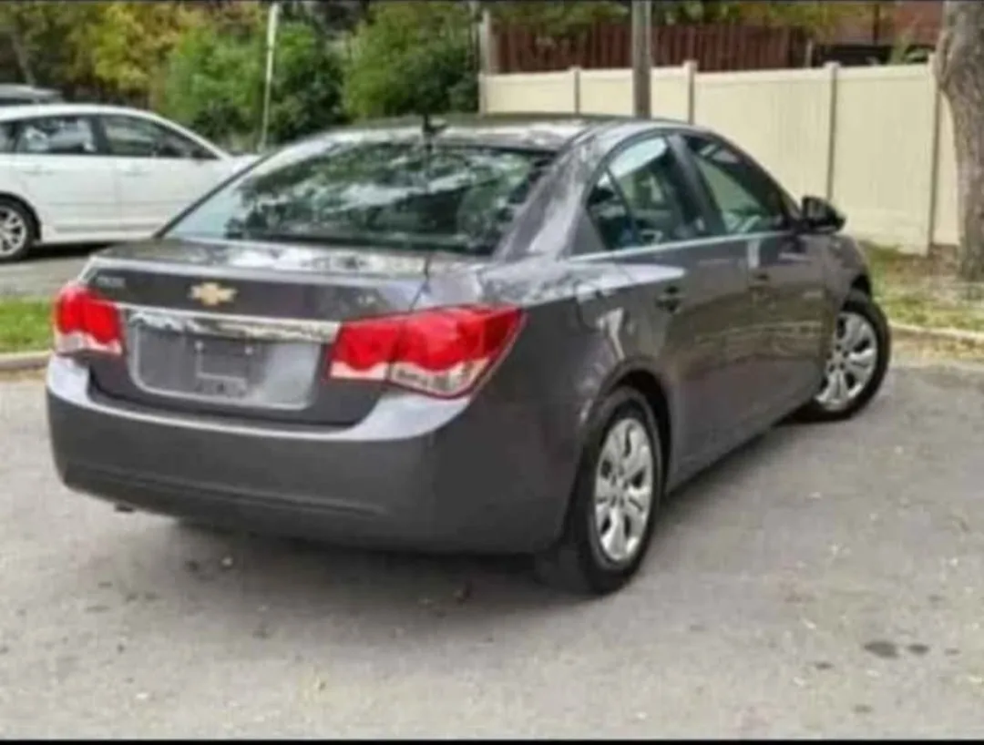 2011 Chevy cruze image indicator(4)