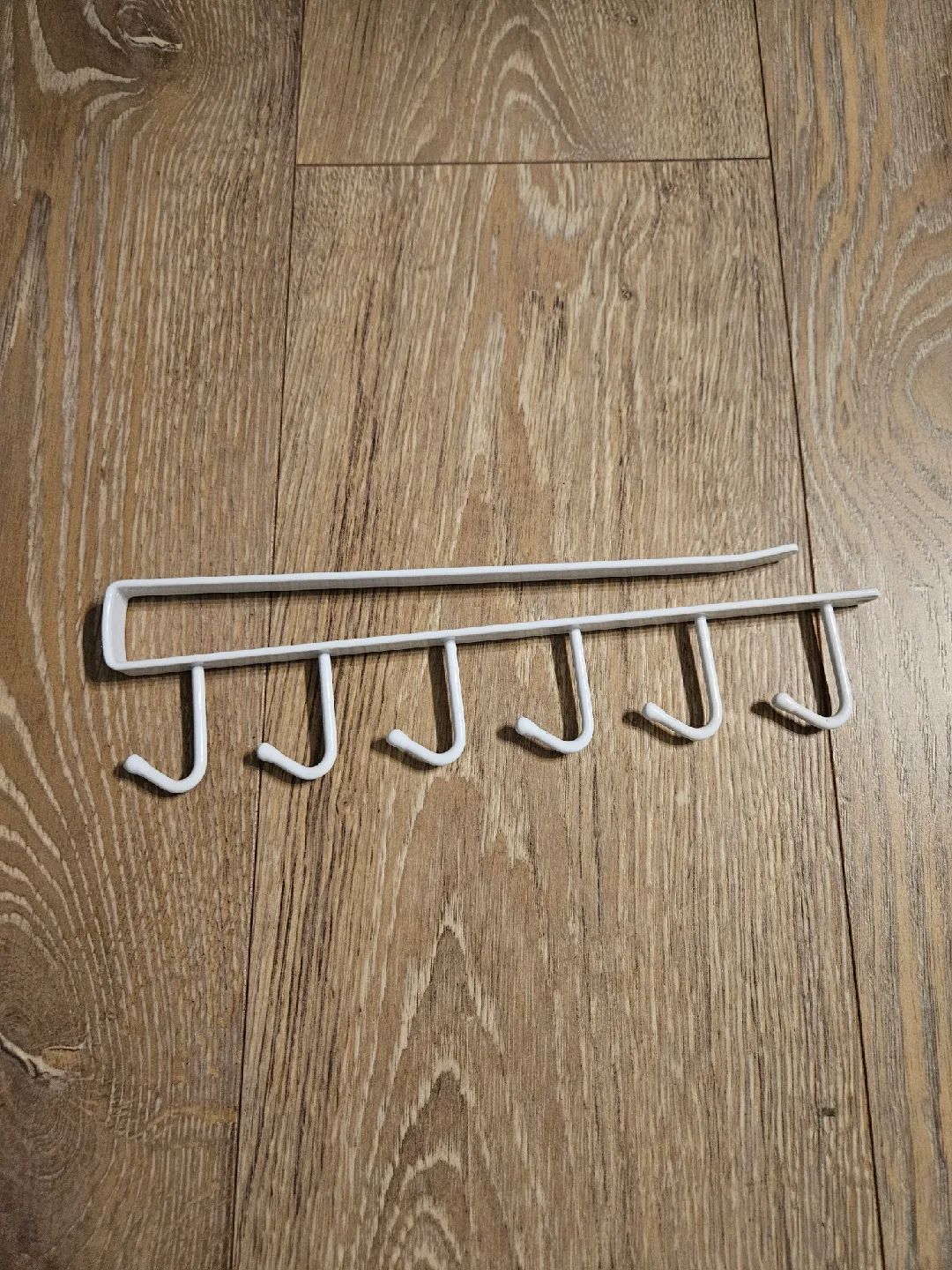 🥕 White Under Shelf Mug Rack thumbnail
