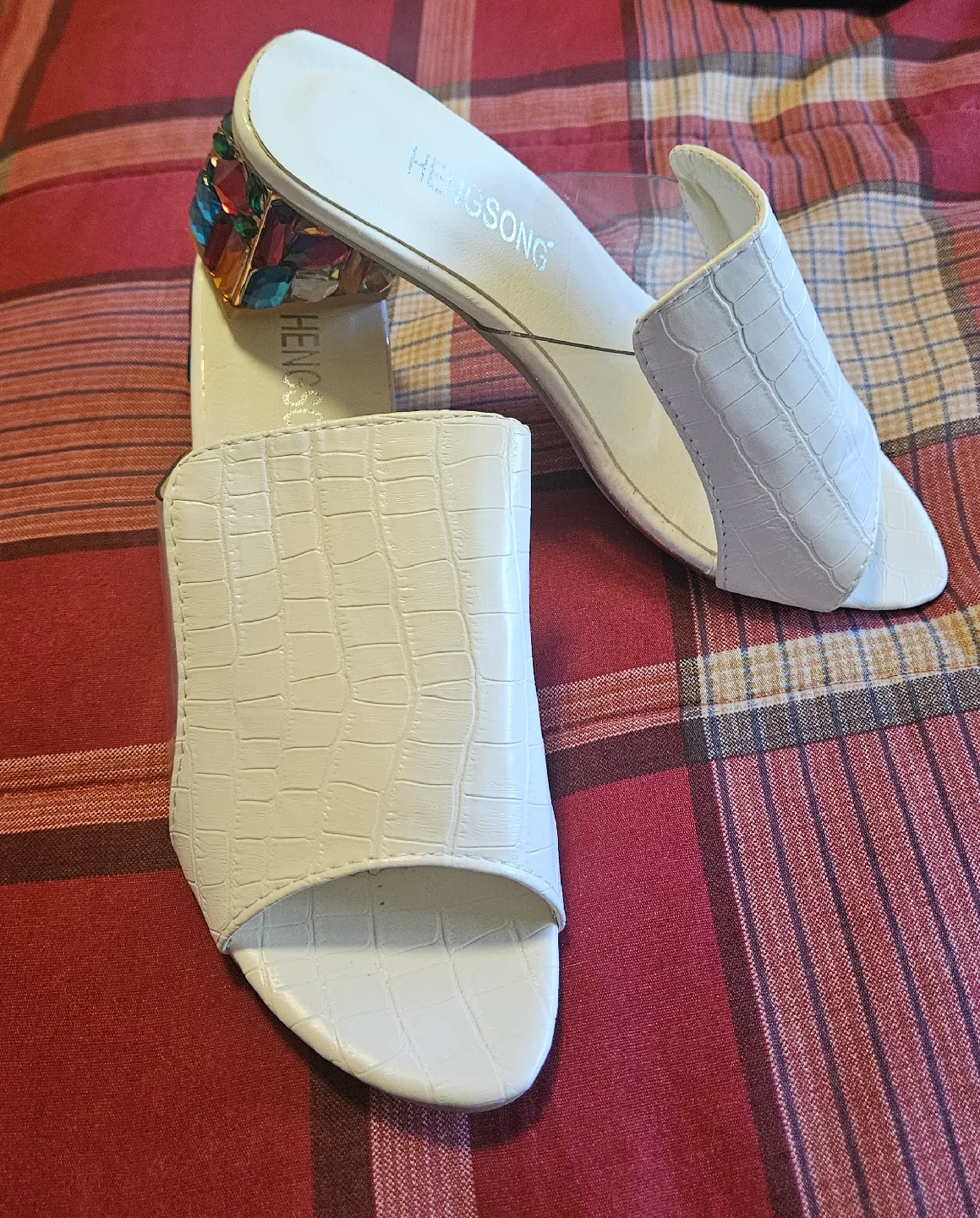 Hengsong White Slide Sandals image indicator(2)