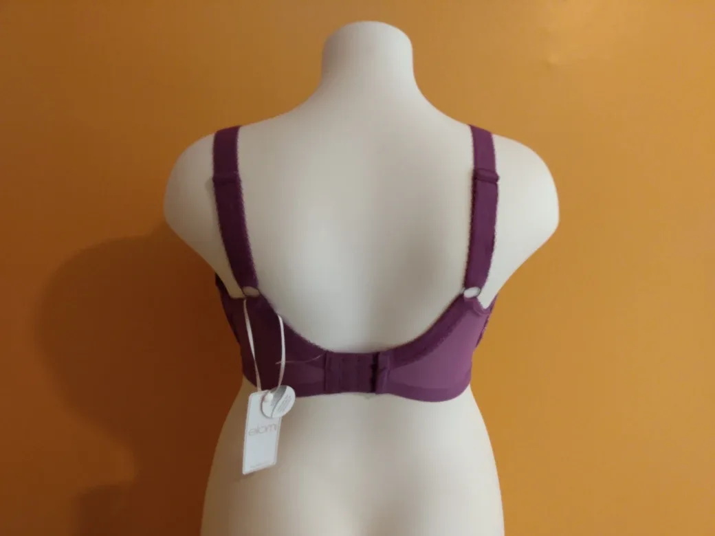 NWT Elomi 34K US Charley T-Shirt Bra image indicator(4)