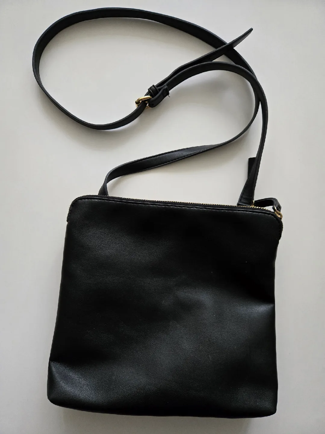Joe Fresh Black Crossbody Bag 🥕 image indicator(5)
