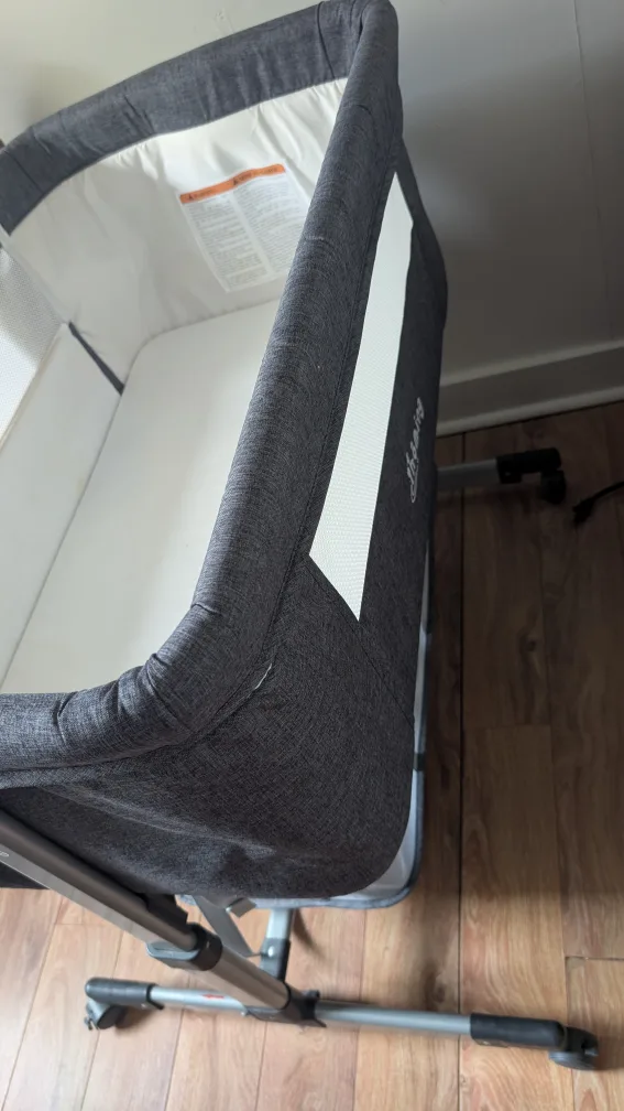 Dreaming Grey Bassinet with wheels and Canopy. image indicator(3)