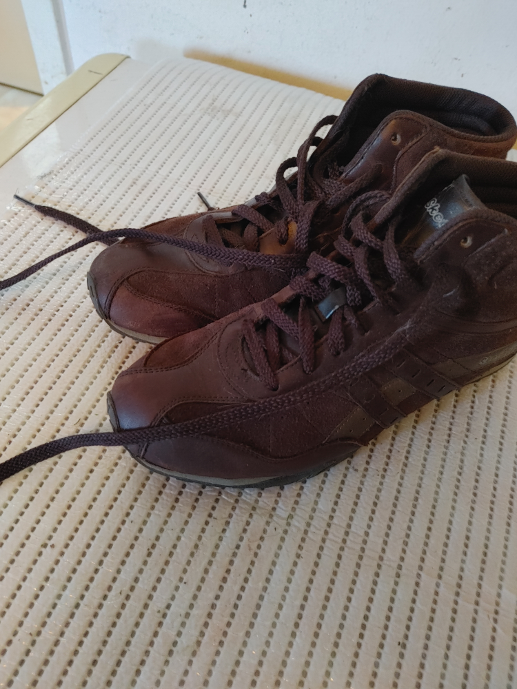 Skechers Brown High-Top Sneakers - size 8 - photo 4