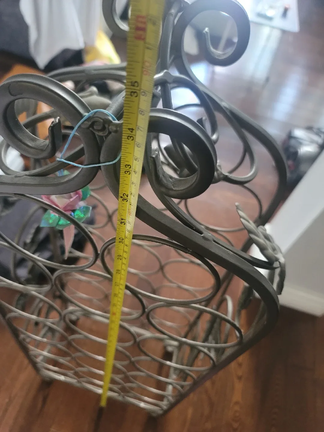 Metal Wine Rack with Floral Design image indicator(4)