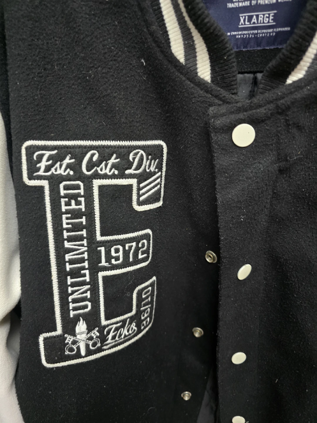 Ecko Unlimited Varsity Jacket - XL - photo 3
