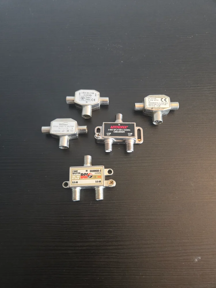 Assorted TV/Cable Splitters thumbnail