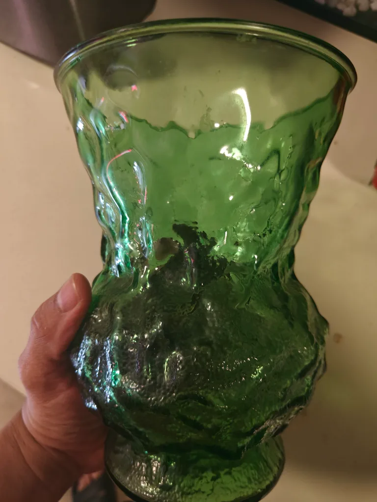Vintage E.O. Brody Co. Ohio Emerald Green Crinkle Vase 8" thumbnail