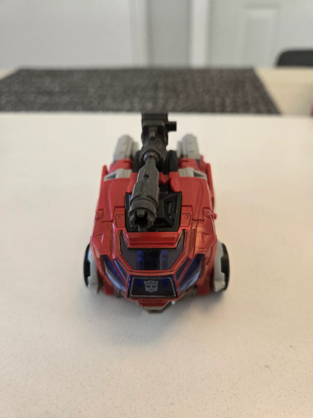 Transformers studio series delux class 84 ironhide image indicator(5)
