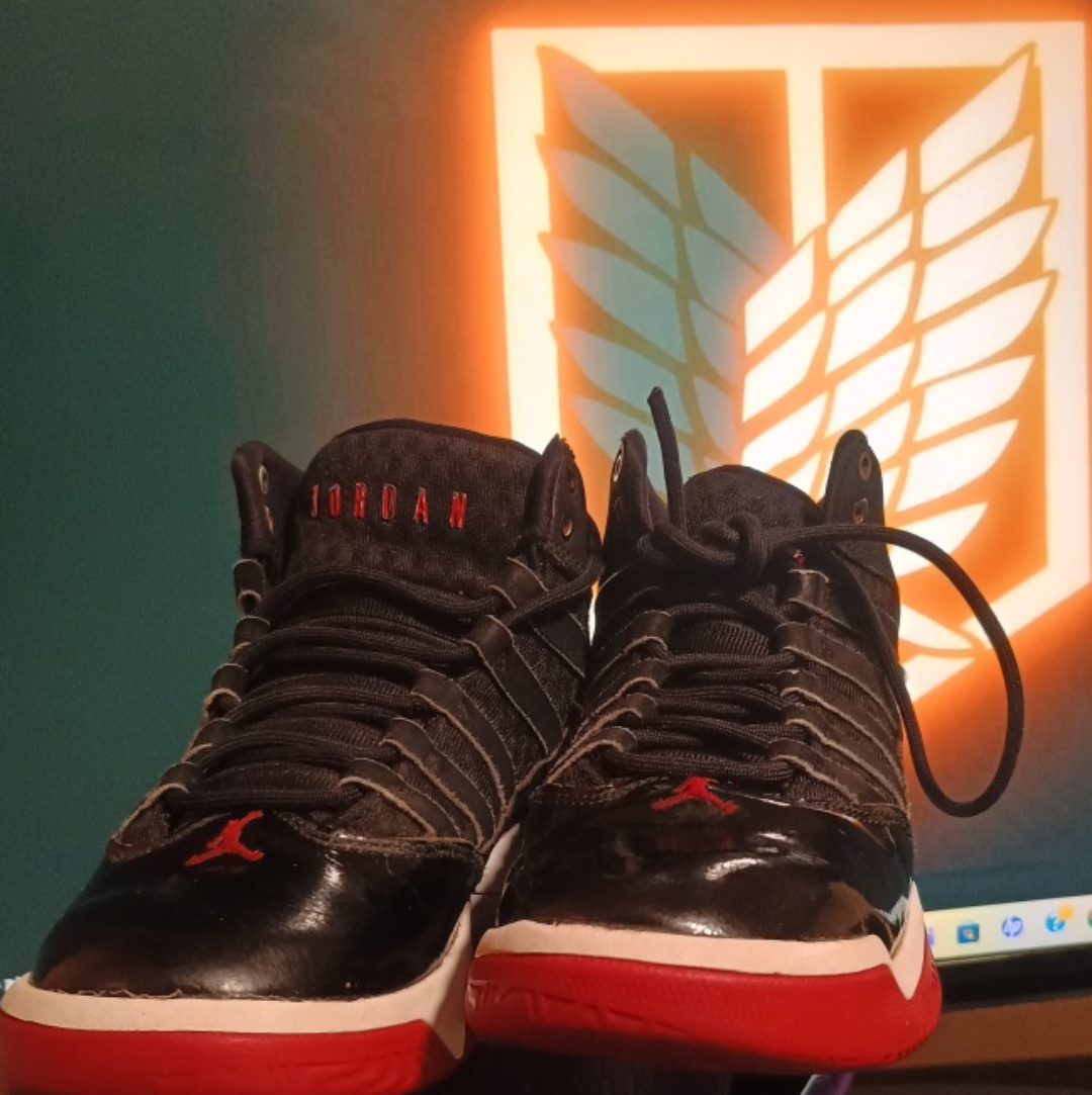 Jordan 11 Retro Little Flex (PS) Black/Red - Size 3.5Y - photo 4