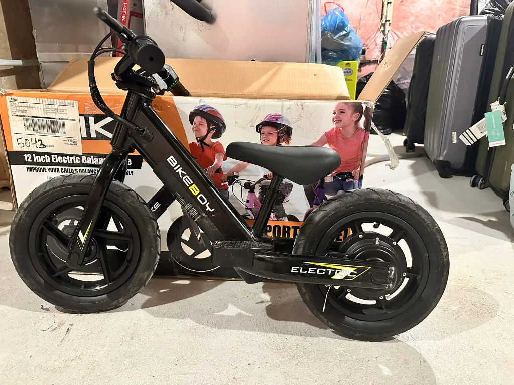 Bikeboy 12 Inch Electric Balance Bike image indicator(2)