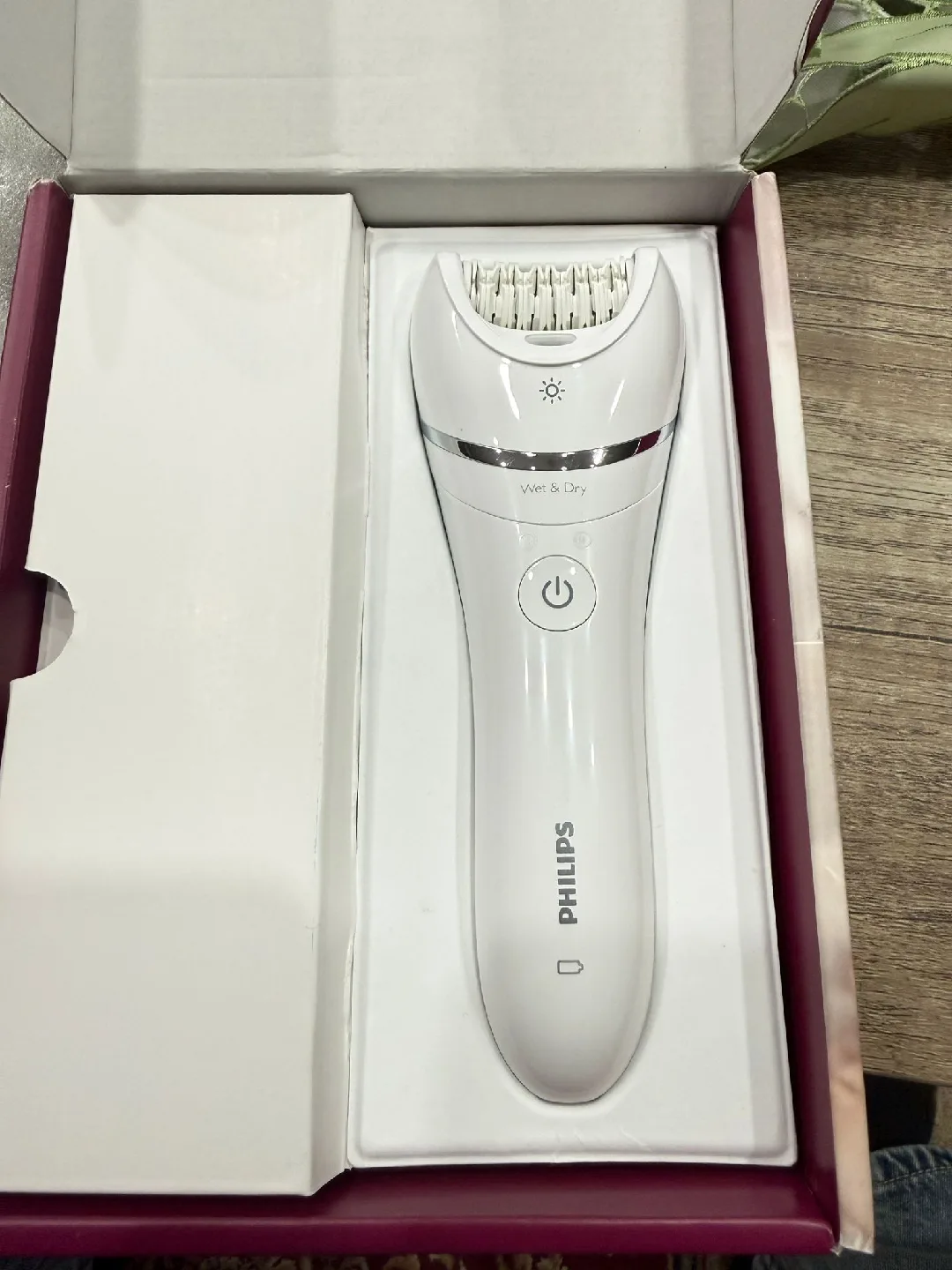 Philips Epilator 8000 Series - Like New! image indicator(2)