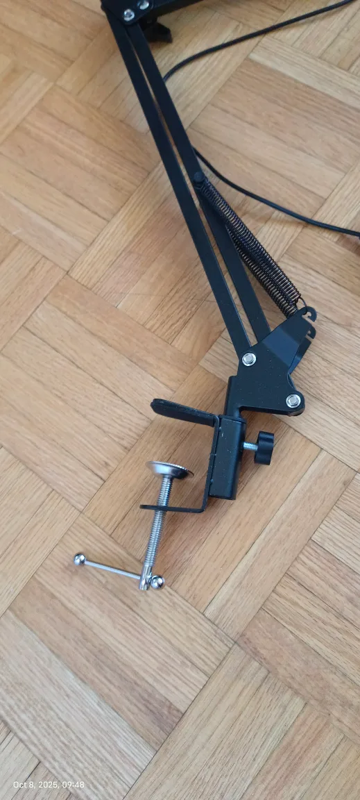 LED Ring Light with Adjustable Stand image indicator(4)