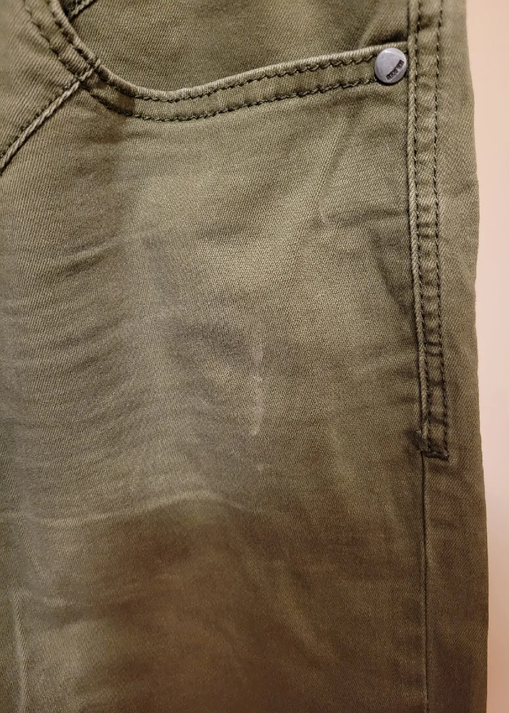 XRay Men's Olive Green Shorts - Size 32 (0398) image indicator(2)