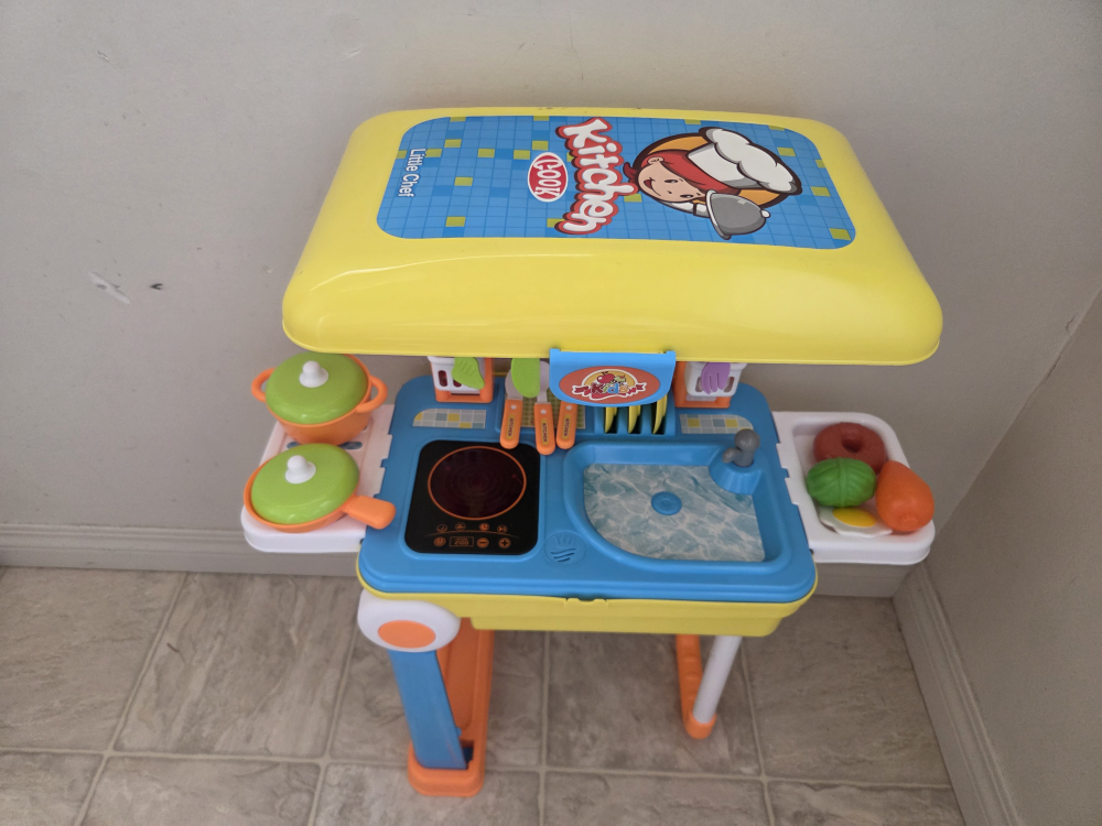 Like New Lil' Chef Luggage Playset, Kitchen Toy - photo 5