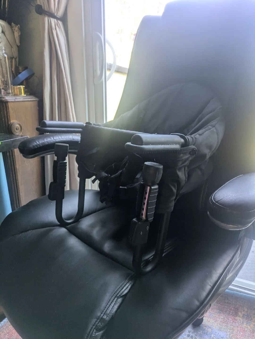 Black Clip-On High Chair image indicator(3)