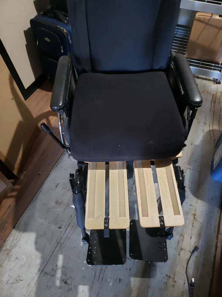 Invacare Black Wheelchair image indicator(2)