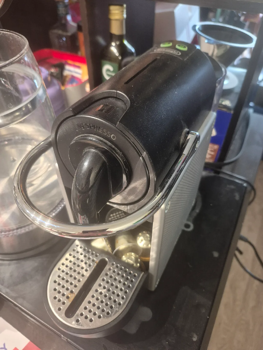 DeLonghi Nespresso Essenza Mini Coffee Machine image indicator(6)