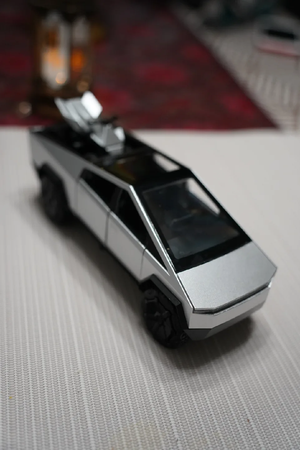 1:32 Cybertruck image indicator(3)