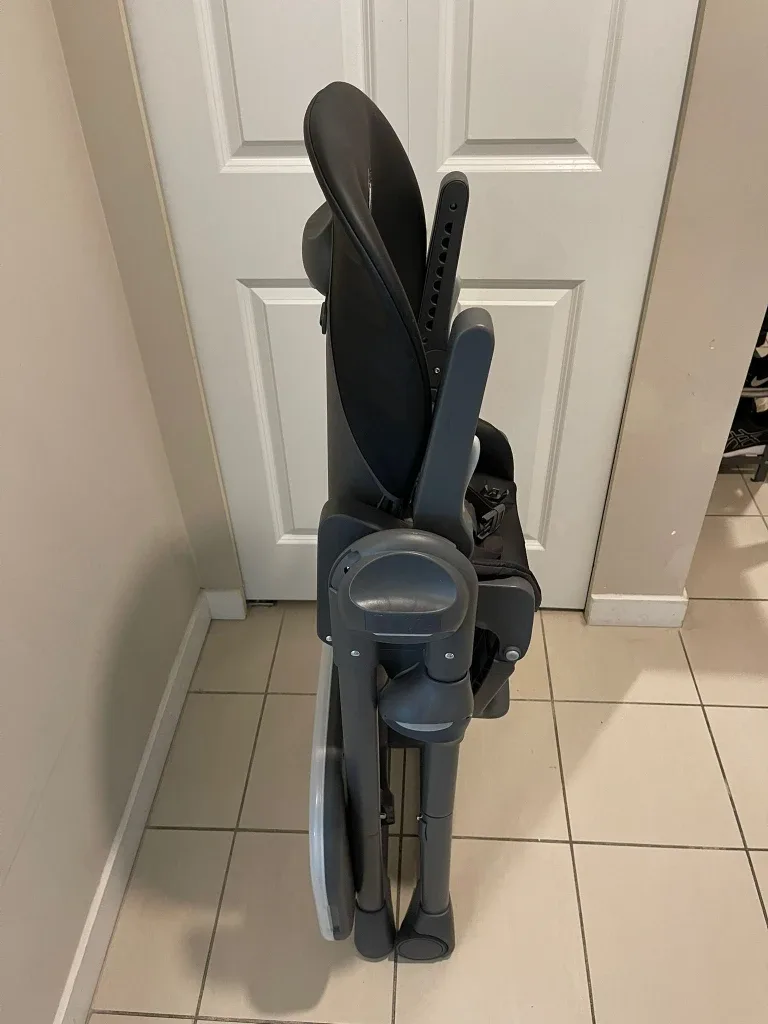 Chicco High Chair - Foldable image indicator(2)