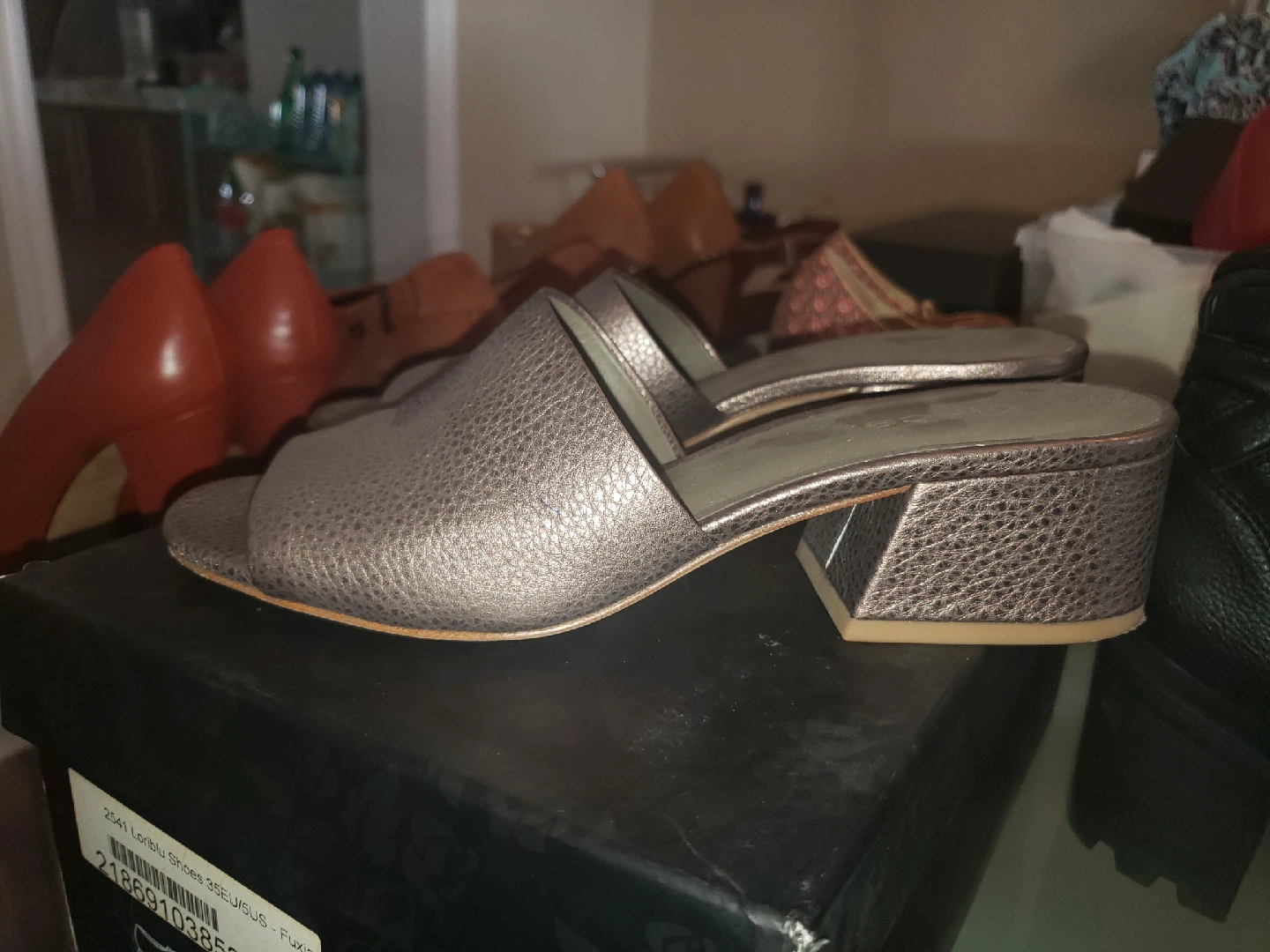 Vince Lorelle Shoes 36EU/6US - bronze - photo 2