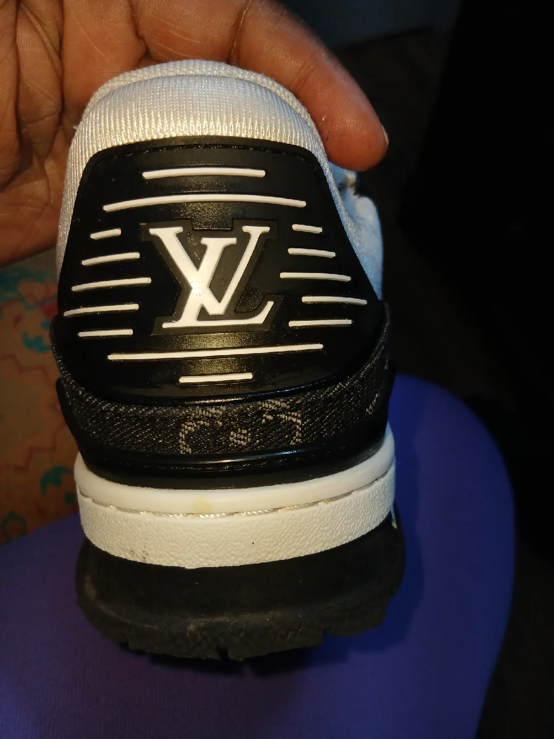 Louis Vuitton White & Black Sneaker image indicator(4)