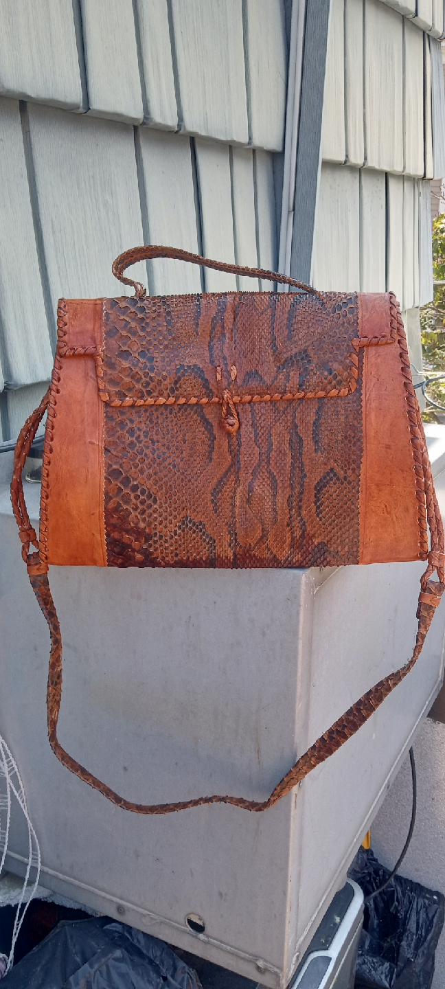 Vintage & Rare "Snakeskin" Leather Shoulder Bag - photo 2