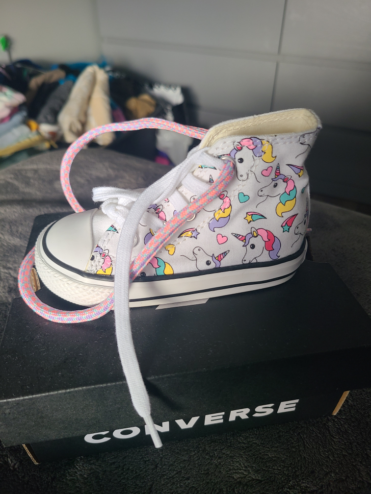 Converse Chuck Taylor All Star Hi Unicorn Size 5 Infant