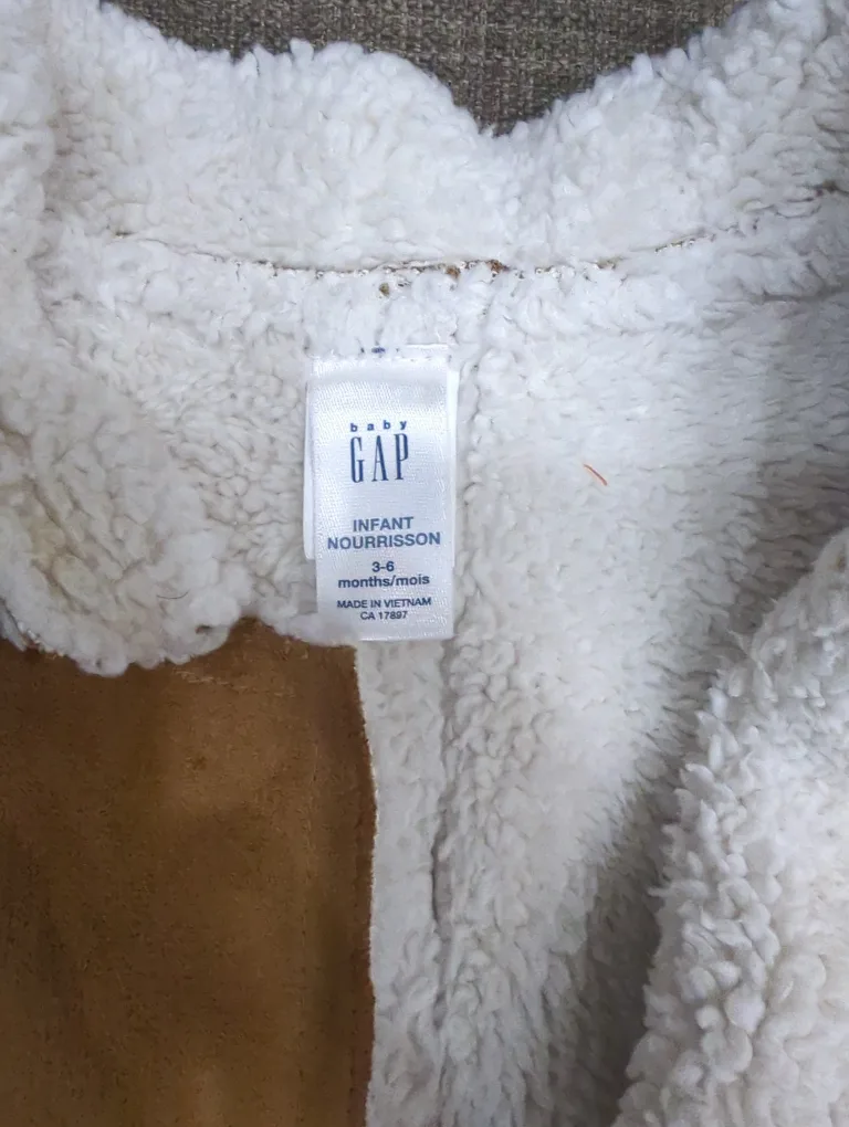 Baby Gap Infant Jacket - 3-6 Months image indicator(2)