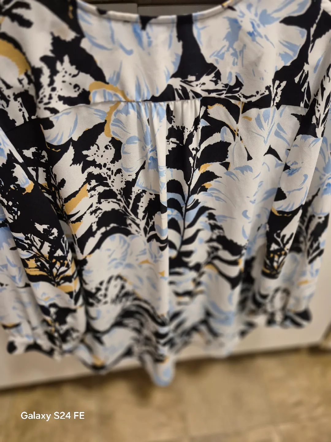 Karl Lagerfeld blouse , image indicator(4)