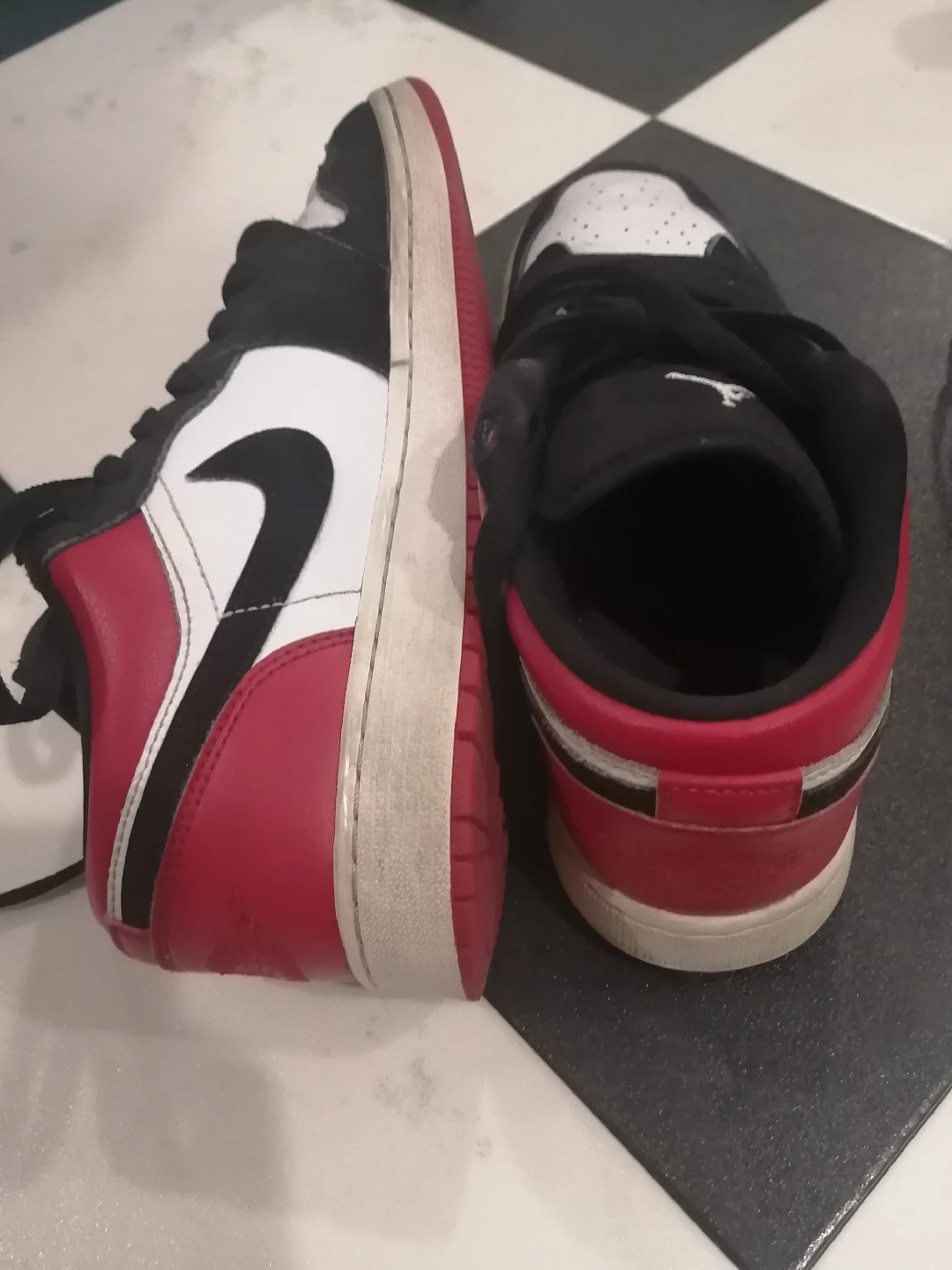 Aj1 low black toe - photo 3