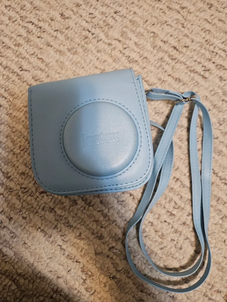 Fujifilm Instax Mini 11 Instant Camera with Case image indicator(4)