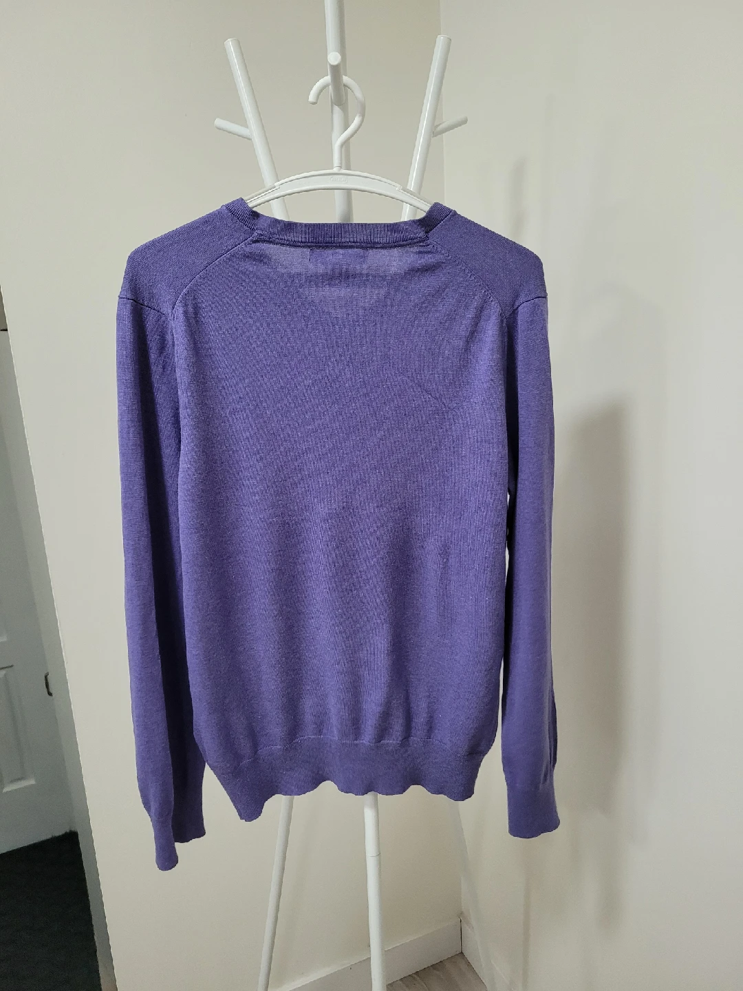 Banana Republic Luxury Blend V-Neck Sweater - M - photo 3
